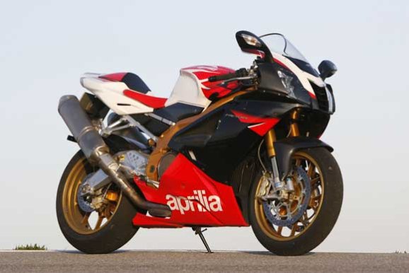 Aprilia-RSV-1000-Factory_00.jpg.1660609.jpg