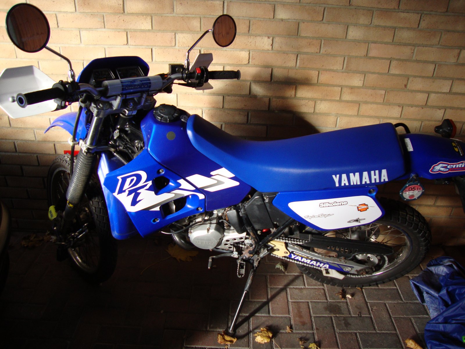 DT125R 2001