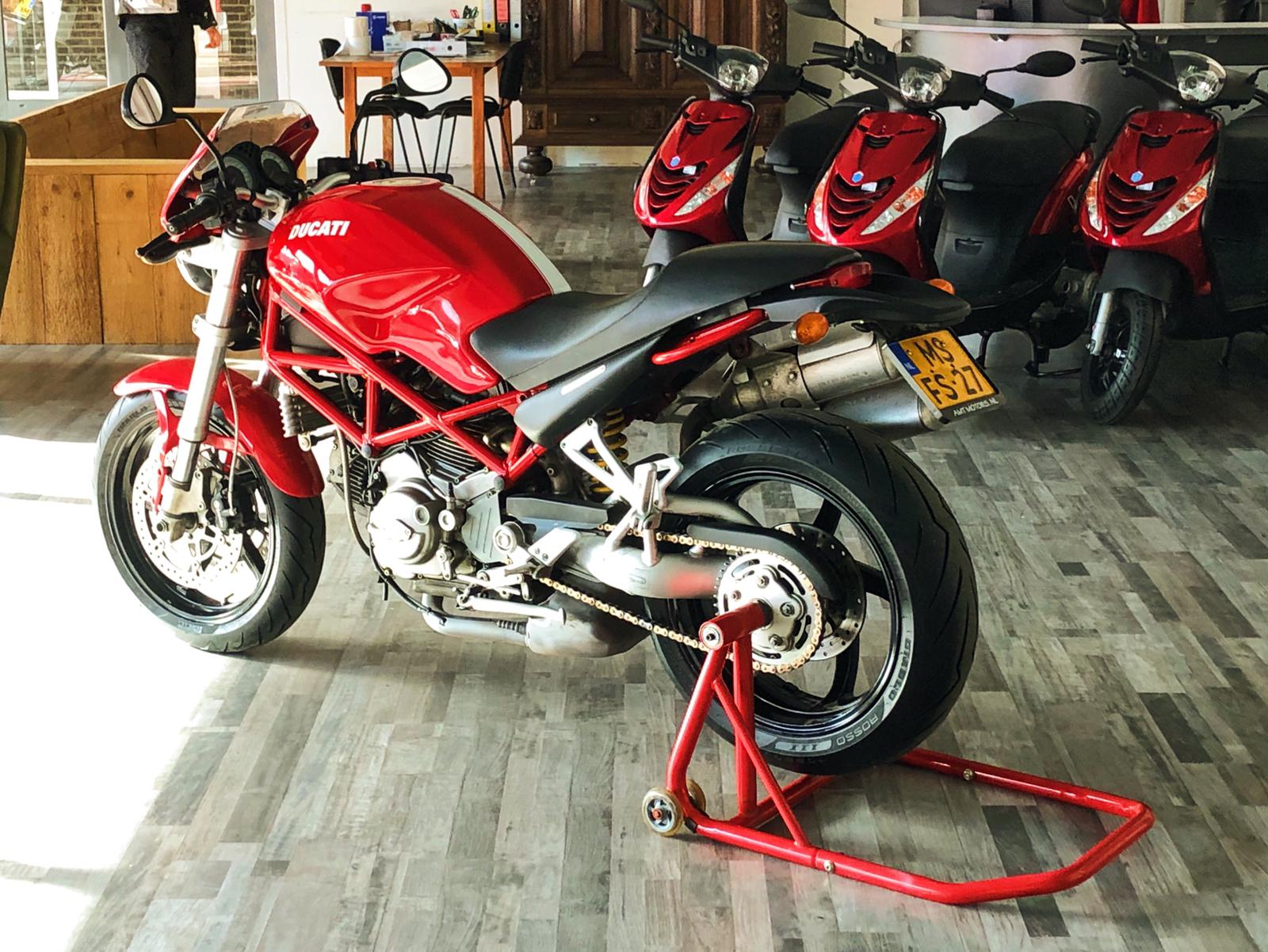 ducati s2r.jpg