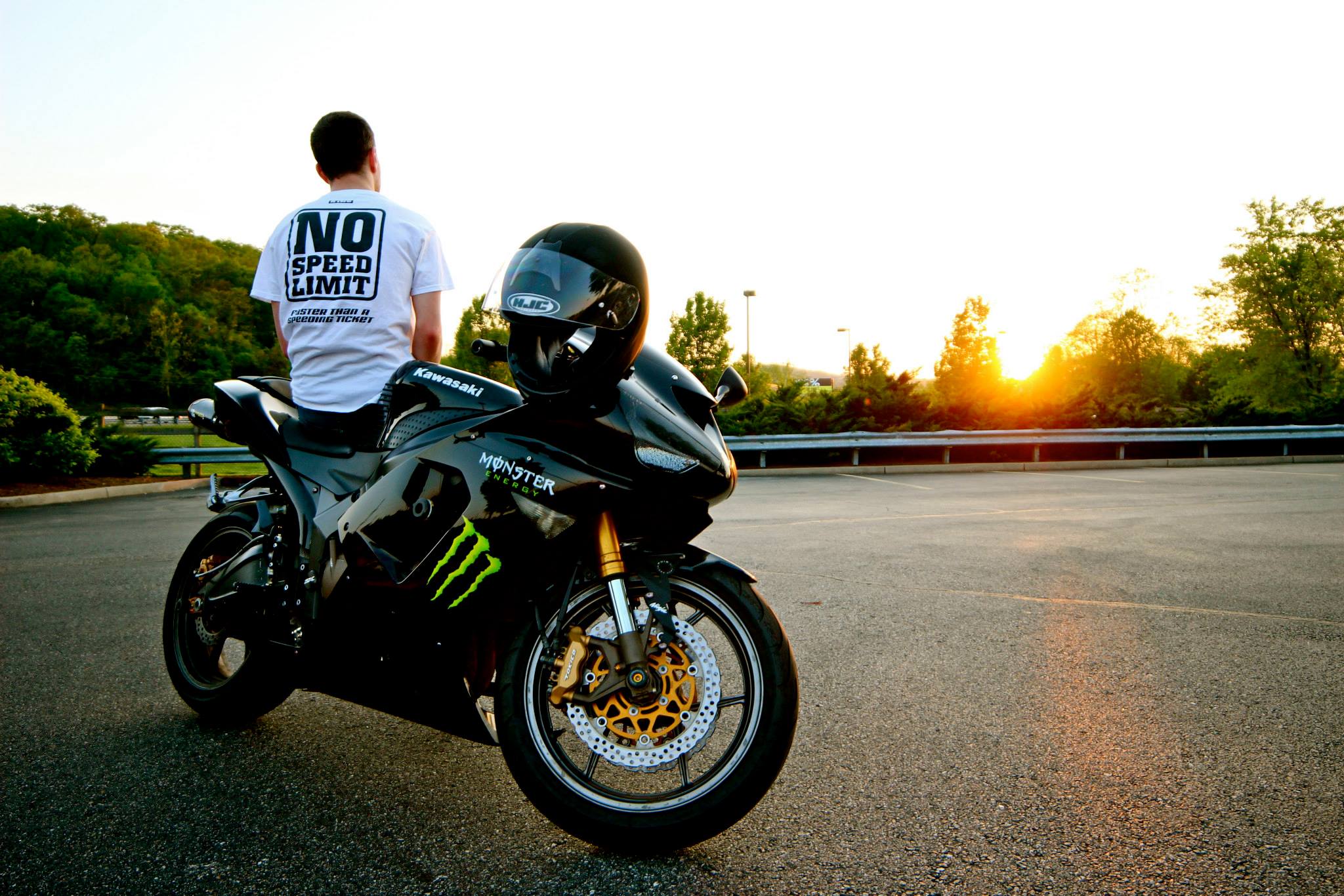 nospeedlimit.jpg