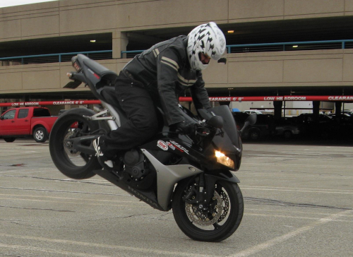 stoppie2 (1 of 1).jpg stoppie2 (1 of 1).jpg